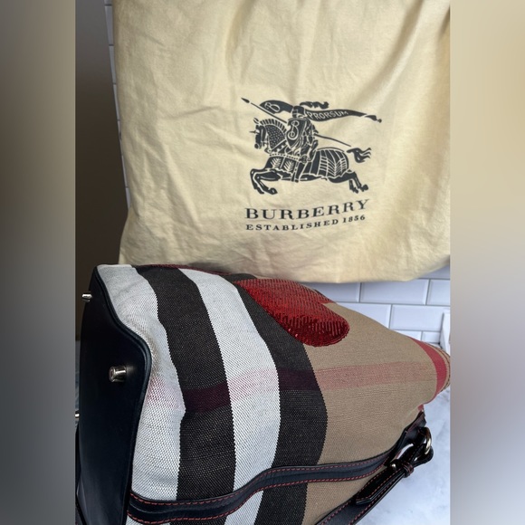 Burberry Sequin Hearts Canvas Bucket Bag Limited Edition Hearts Multi Color - Picture 13 of 14